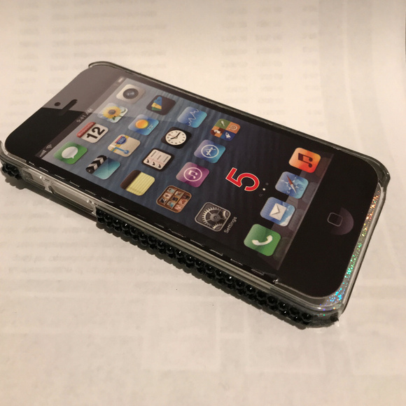 Heard Rhinestones cover/case for IPhone 5 - Picture 3 of 8